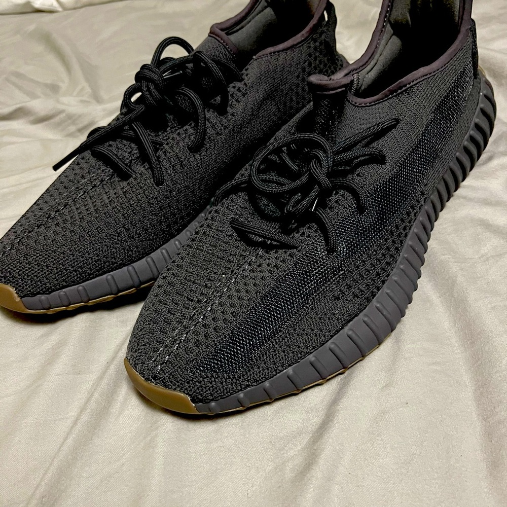 Two new pairs but dont have box cause my friend just gave them to me.